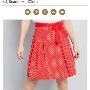 ModCloth red pleated skirt. BRAND NEW.